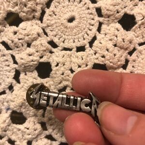1989 Metallica Pin- 746 $15 or $12 w/offer
